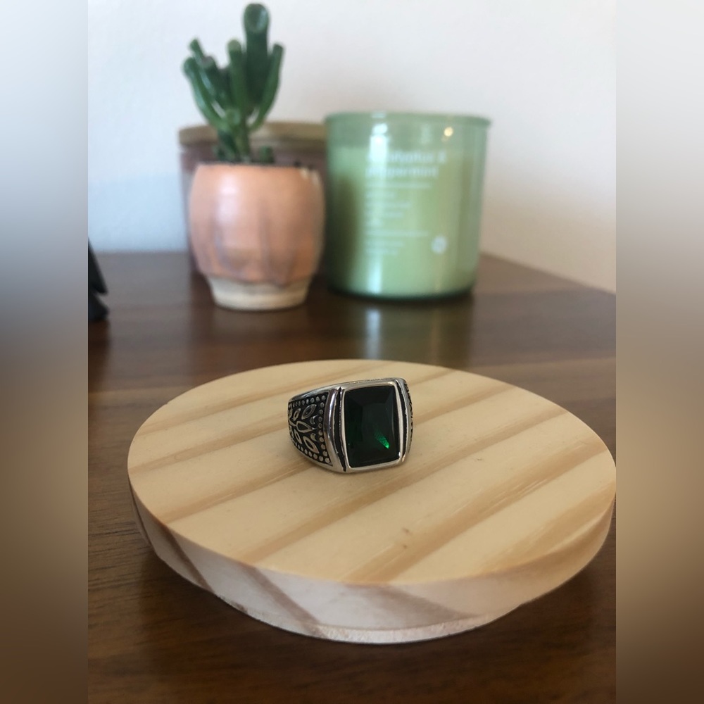 Men's Rings of various sizes
